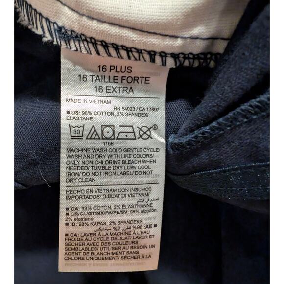 Old Navy Girls Navy Blue Bermuda Shorts 16 Plus - Picture 7 of 8